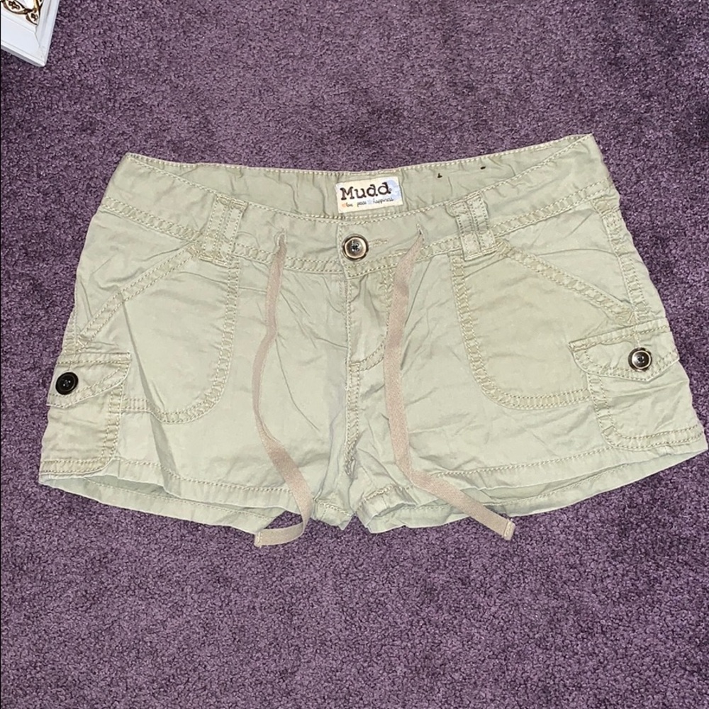 Tan cargo shorts juniors